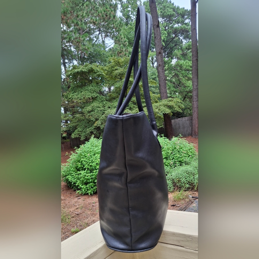 Black Leather Tote Bag - Picture 6 of 16